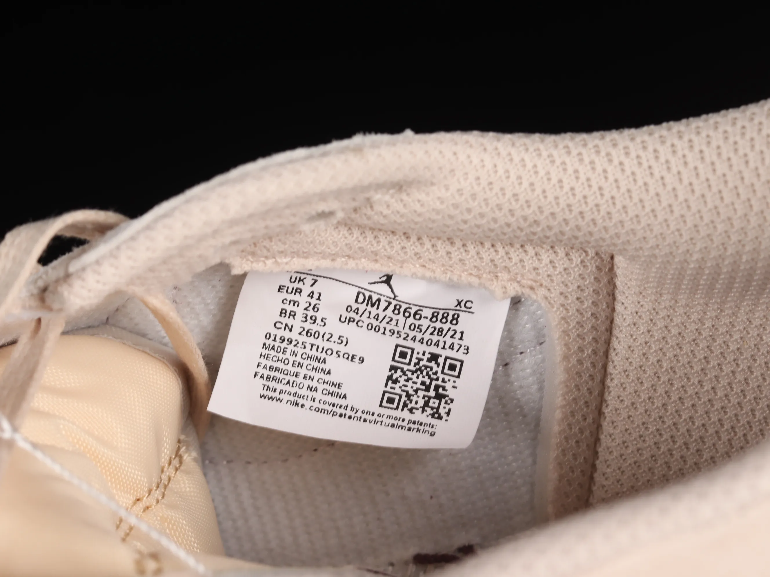 All Categories Air Jordan Jordan Series Basketball Shoes Air Jordan 1 Low Travis Scott x Air Jordan 1 Low OG AJ1 Joe 1 Reversed Overhook Joint Style Casual Sports Basketball Shoes DM7866-888